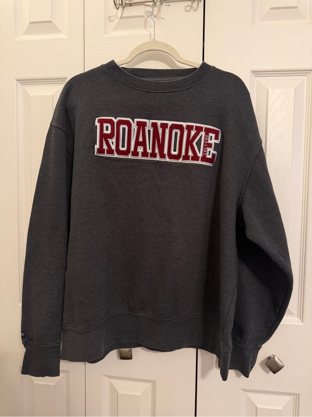 Roanoke College Jansport Crewneck Sweatshirt Collegiate Spellout University Gray